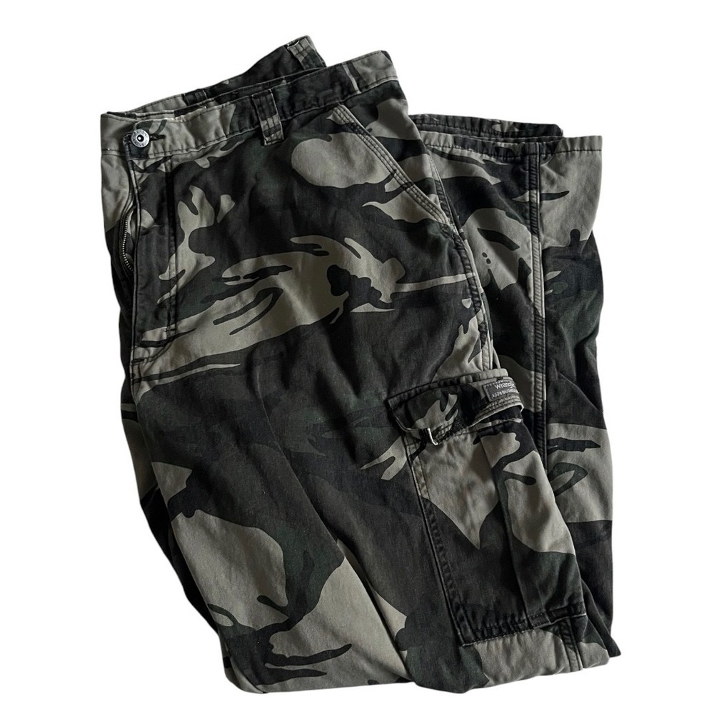 Wrangler Mens Relaxed Fit Fleece Lined Camo Cargo Pants 42x30 70FEW4M
